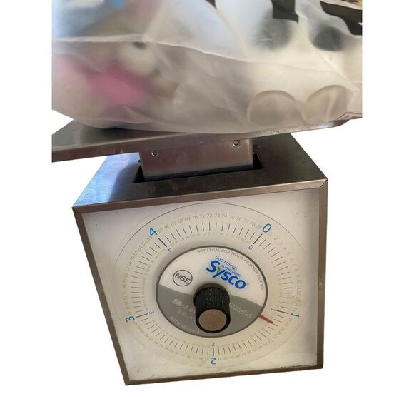 Lot Of Mini Animal Ornaments Figures Toys Toothbrush Holders - Picture 5 of 5